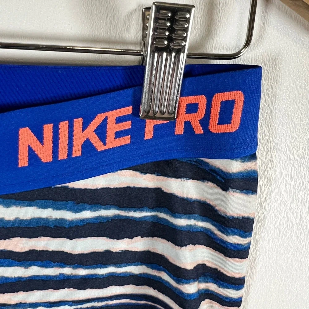 Nike Pro Dri-FIT Women Blue Pink‎ Striped Compression Athletic Shorts Size Large